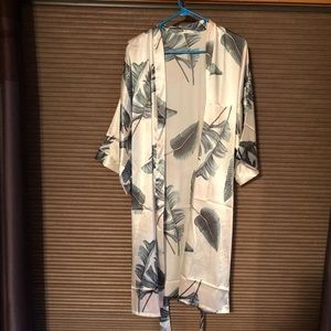Tropical robe